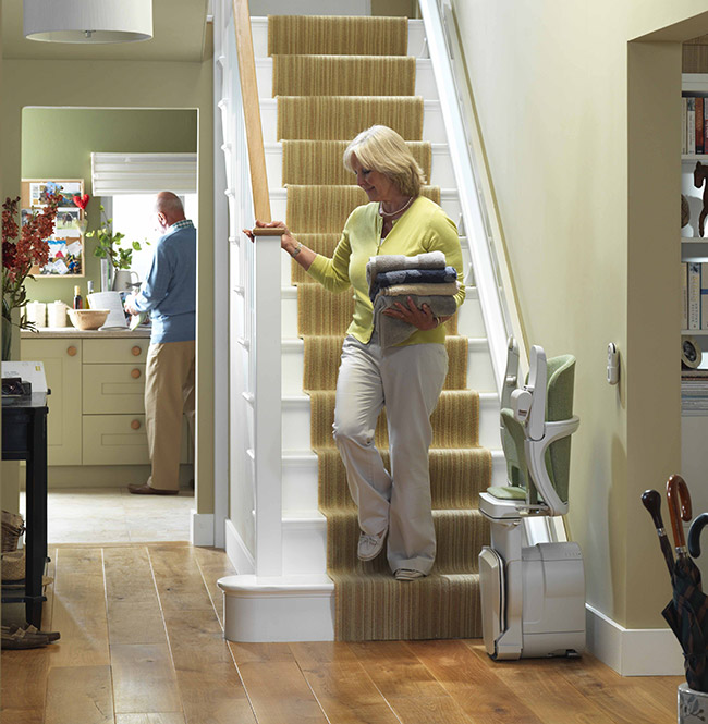 folding stairlift for narrow stairs
