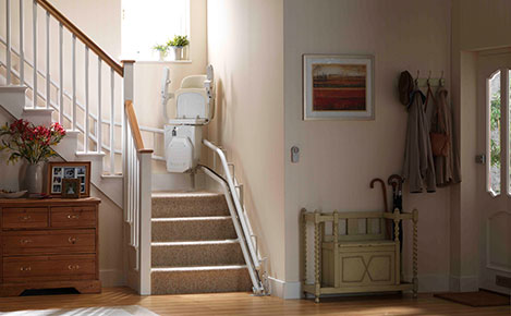 Tiedätkö, kuinka vähän tilaa porrashissi vie portaikossa?